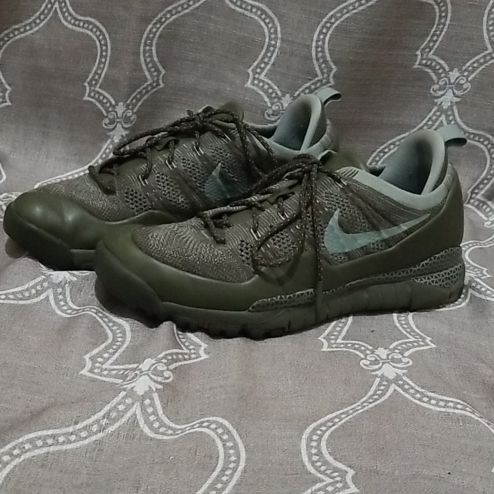 Mens Nike Lupinek Flyknit Low - Sz 11